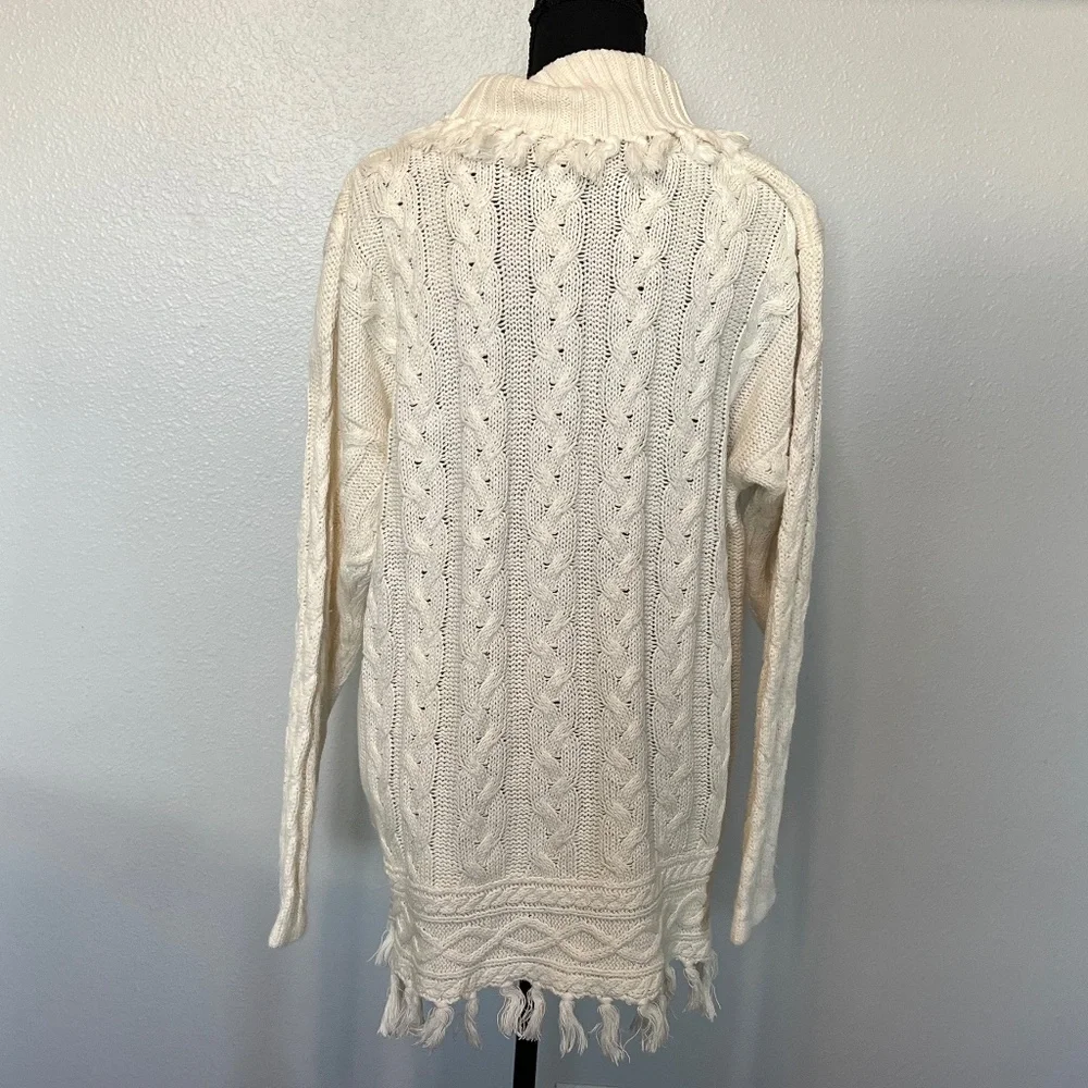 YARNWORKS Women’s Sweater (Size L)